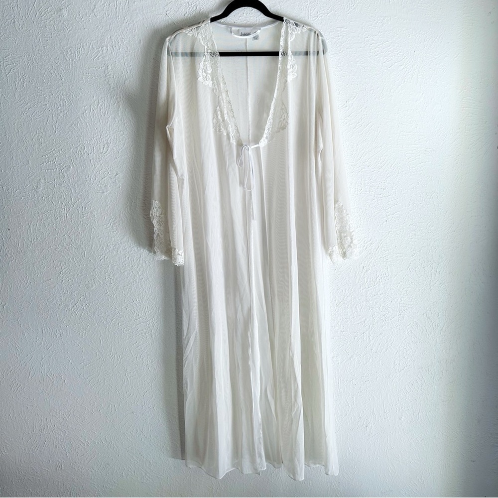 Vintage Frederick’s of Hollywood Sheer Lace Robe L/XL Bridal White